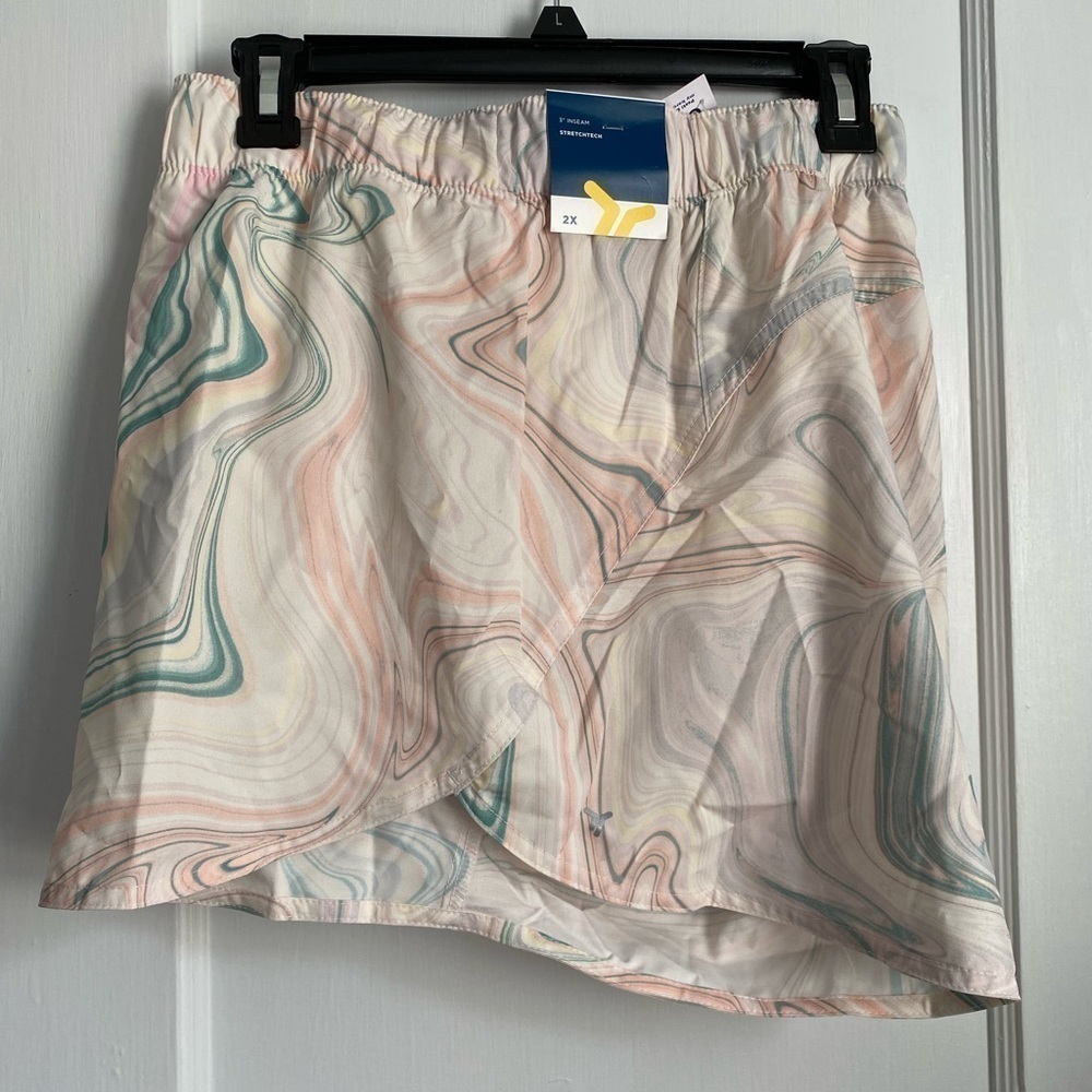 NWT -StretchTech run shorts with a stretchy, breathable fabric.